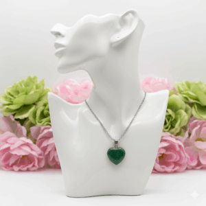 Collar corazón jade verde